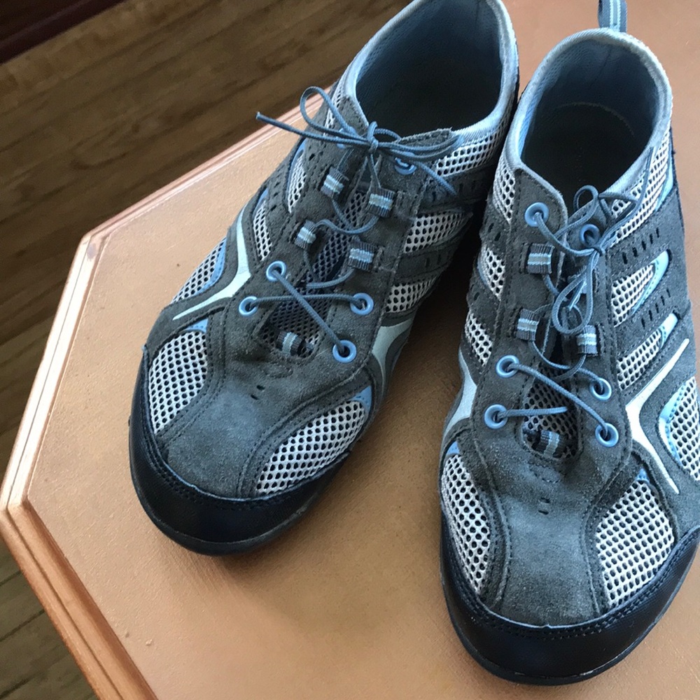 Croft & Barrow tennis shoes